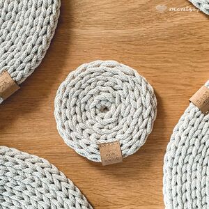 Podkładka pod pączka 😉

#handmade #tablemats #coasters #crochet #crochetcrafts #crocheted #montsicrafts #homedecoration #homeandgarden