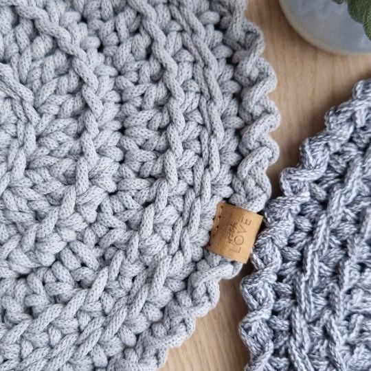 Boho podkładki się tworzą, a potem pakowanie i w drogę. 

#recznierobione #szydelkowedekoracje #handmade #crochet #tabledecor #tablecloth #best #dekoracje
